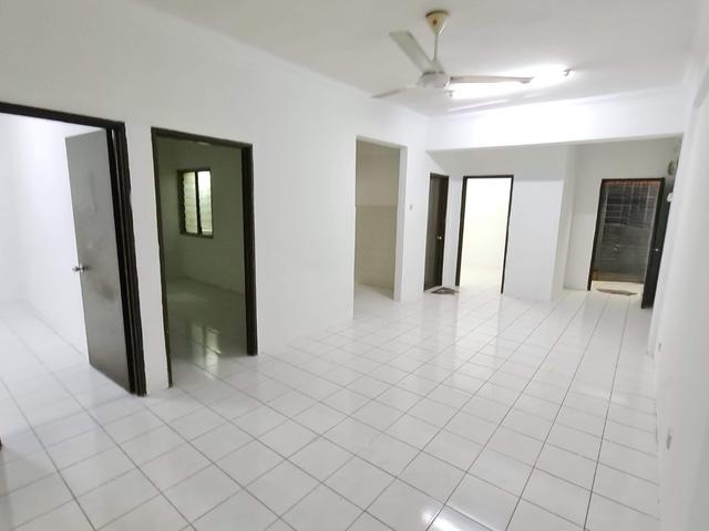 Apartment for sale in Kajang, Langat