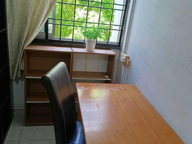 Room for rent in 23 North West