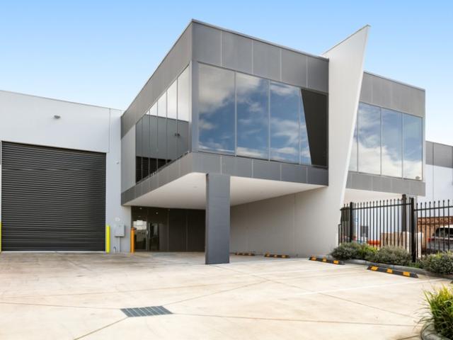 Warehouse for rent in Somerton, Victoria