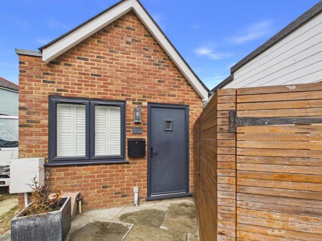 House for rent in Lower Walmer, Ash