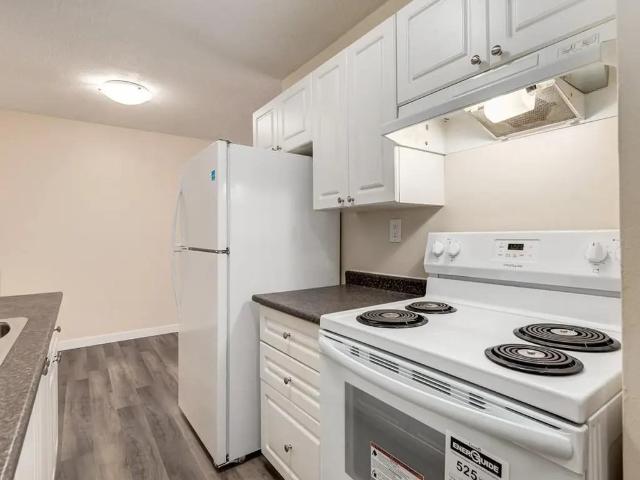 Apartment for rent in Wedgewood, Alberta