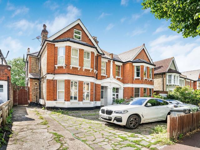 Apartment for rent in London Borough of Lewisham, Ladywell