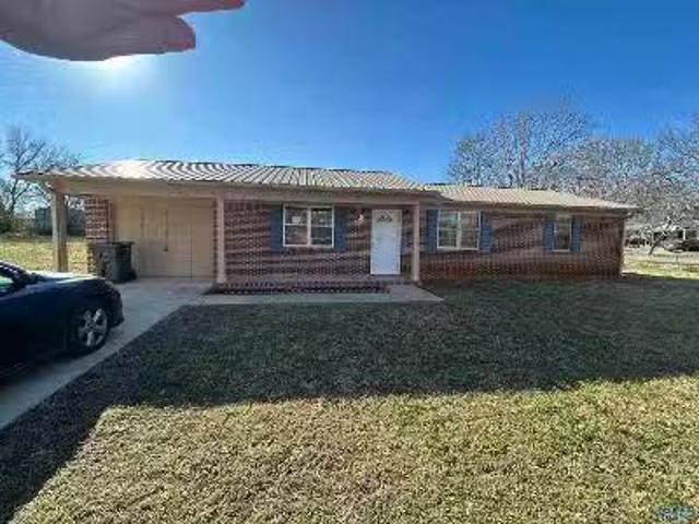 House for sale in Scottsboro