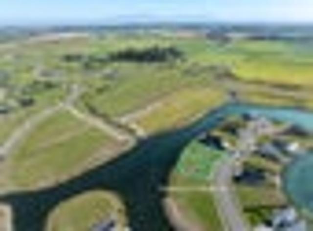 Land for sale in Canterbury