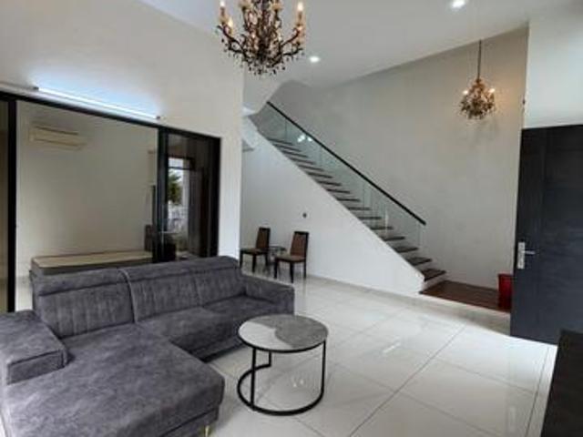 House for rent in Pulai, Bukit Ledang