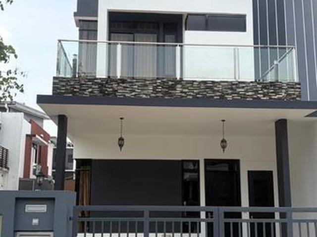 House for rent in Pulai, Bukit Ledang