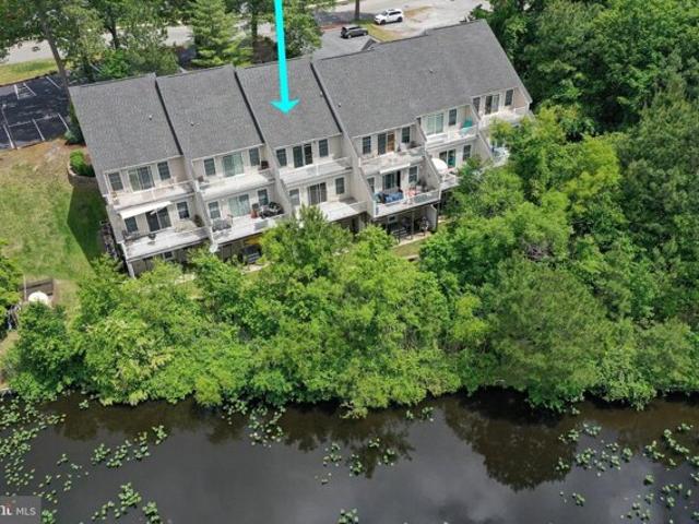 Condo for sale in Salisbury