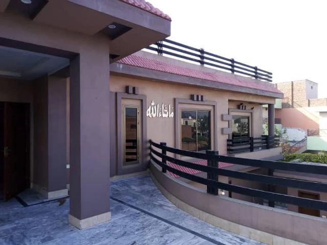 Commercial for rent in Faisalabad, Islamabad Capital Territory