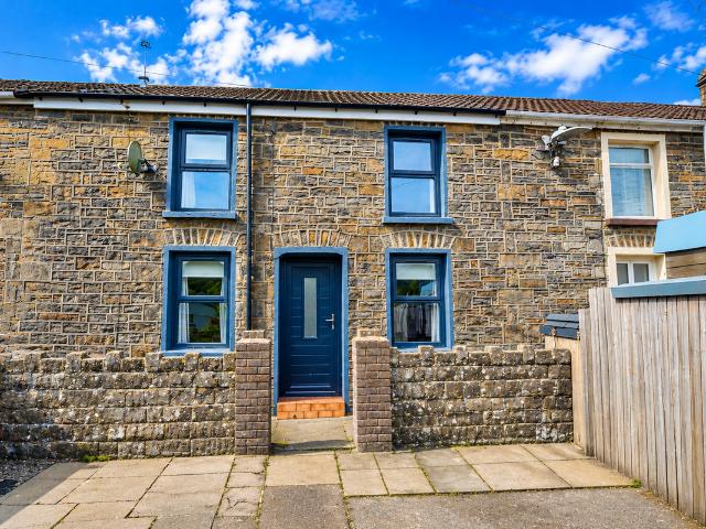 House for rent in Troed-y-rhiw, Abercanaid
