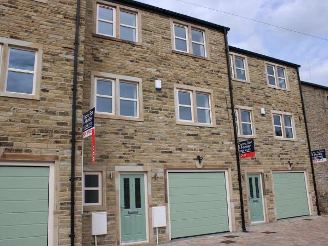 House for rent in Kildwick, North Yorkshire