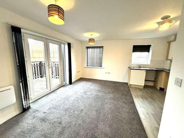 Apartment for rent in Outwood Gate, Bury