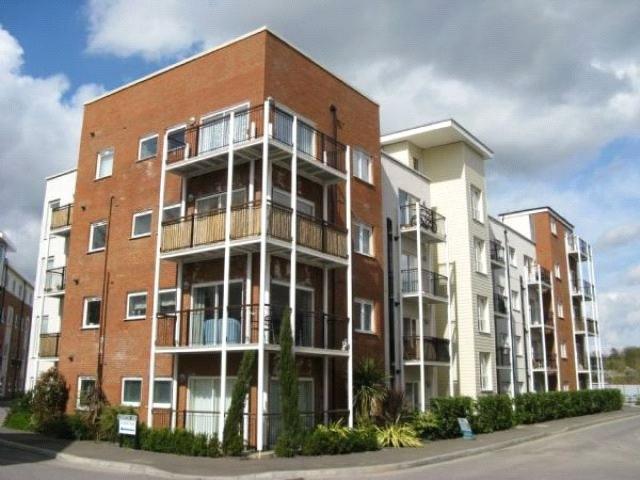 Apartment for rent in Redhill, Reigate and Banstead
