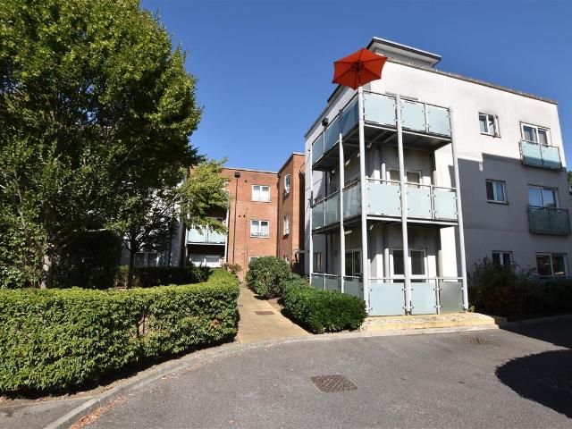 Apartment for rent in Red Hill, Surrey