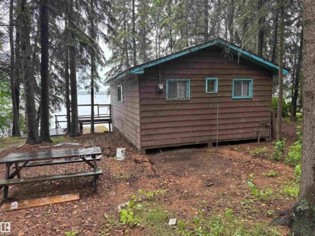 Property for sale in Mewatha Beach, Alberta