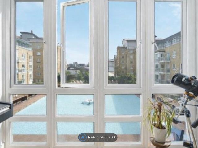 Apartment for rent in Isle Of Dogs, Isle Of Man