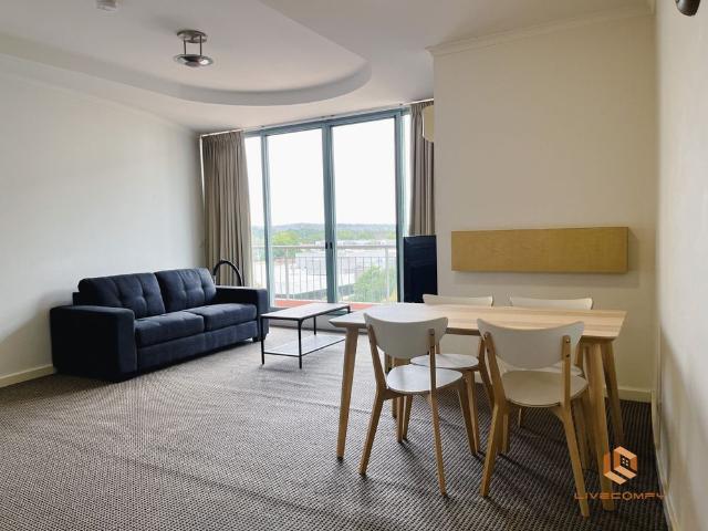 Room for rent in Parliamentary Triangle, South Canberra