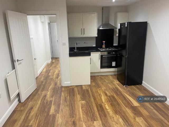 Apartment for rent in London Borough of Ealing, Hanwell
