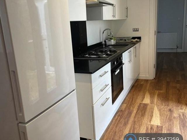 Apartment for rent in London Borough of Ealing, Hanwell