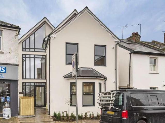 Apartment for rent in Kingston Upon Thames, Norbiton