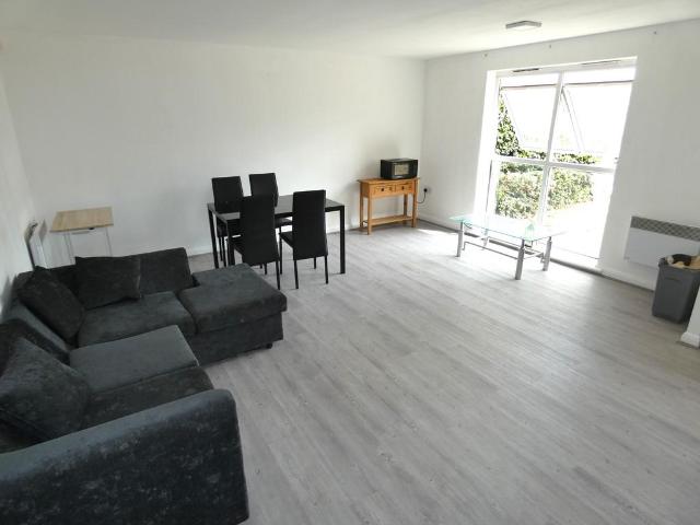 Apartment for rent in Maryland, Greater London