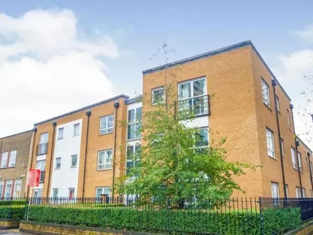 Apartment for rent in Maryland, Greater London