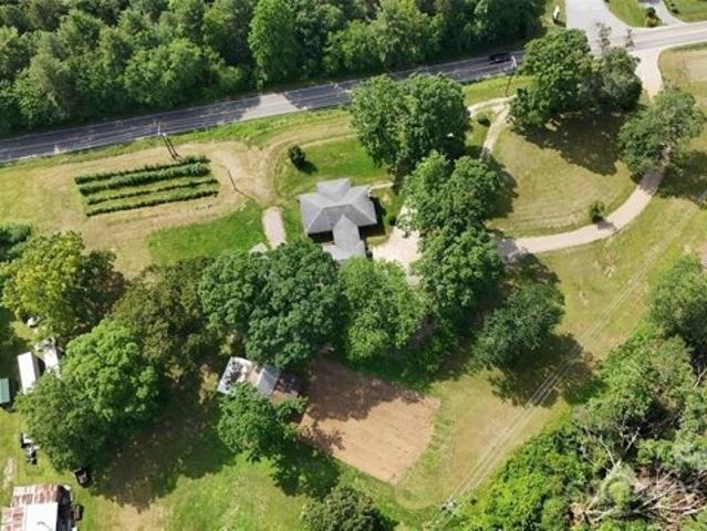 House for sale in Fletcher