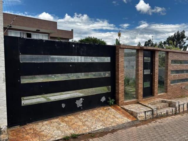 Casa venda em Região Geográfica Imediata do Distrito Federal, Região Integrada de Desenvolvimento do Distrito Federal e Entorno