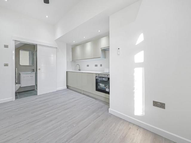 Apartment for rent in London Borough of Camden, Greater London