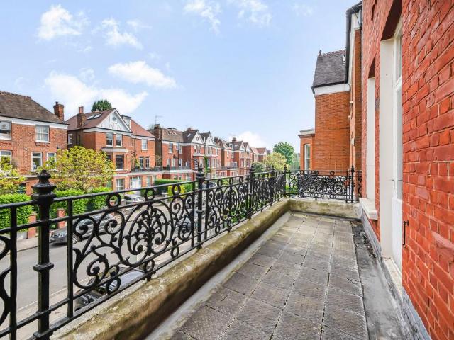 Apartment for rent in South Hampstead, Greater London