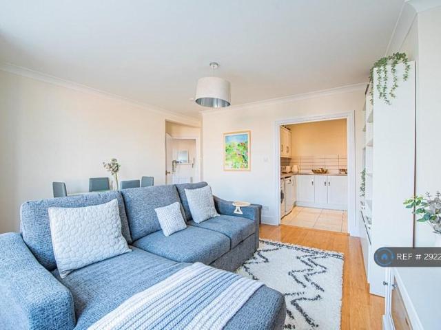 Apartment for rent in South Hampstead, Greater London