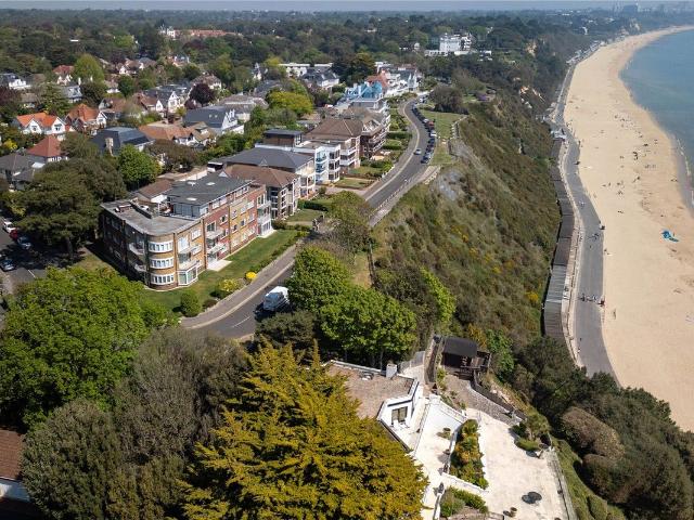 Apartment for rent in Canford Cliffs, Poole