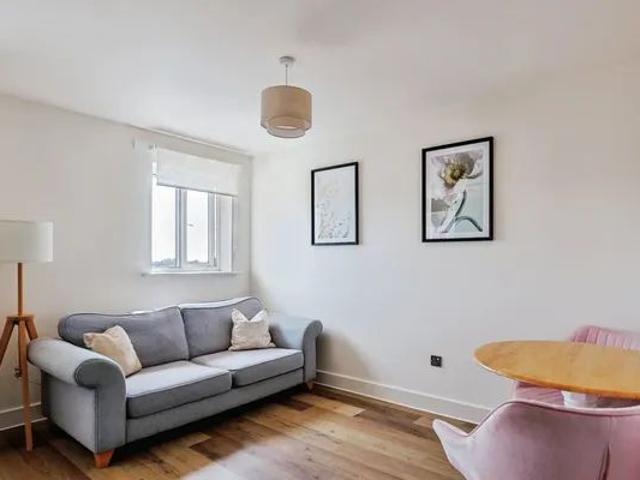 Apartment for rent in Poole