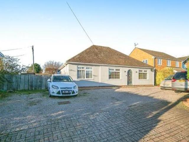 House for sale in Chelmondiston, Suffolk