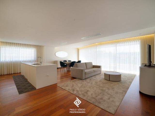 Apartamento alugar em Porto, Cedofeita