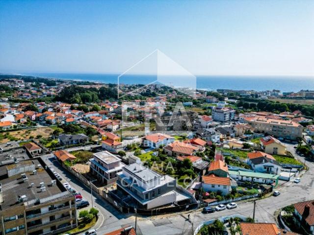 Terreno venda em Vila Nova De Gaia, Porto
