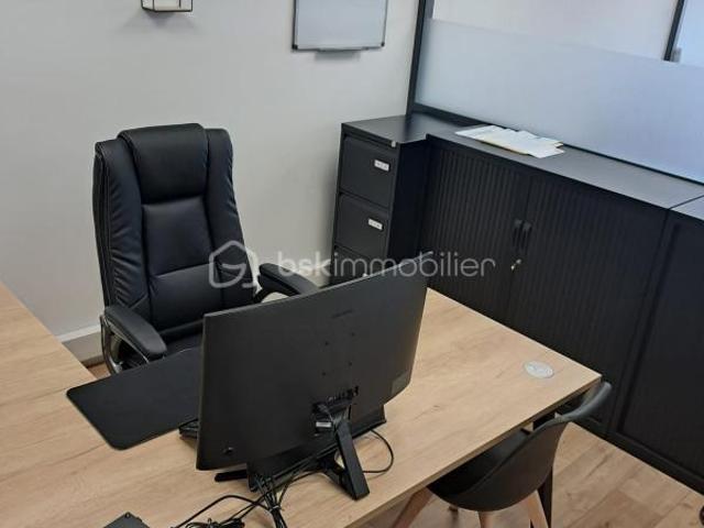 Bureau vente à Les Puits, Cannes