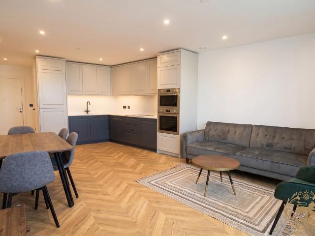 House for rent in Royal Borough of Kingston upon Thames, Greater London