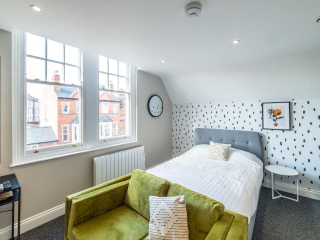 Studio for rent in Haddon, East Midlands