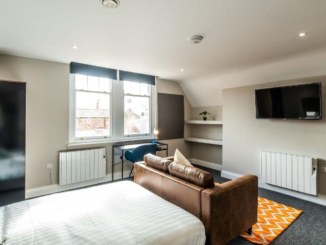 Studio for rent in Haddon, East Midlands