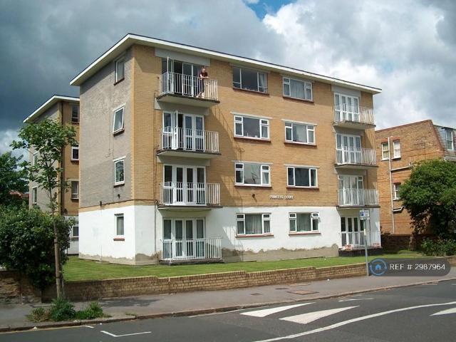 Apartment for rent in London Borough of Croydon, Addiscombe
