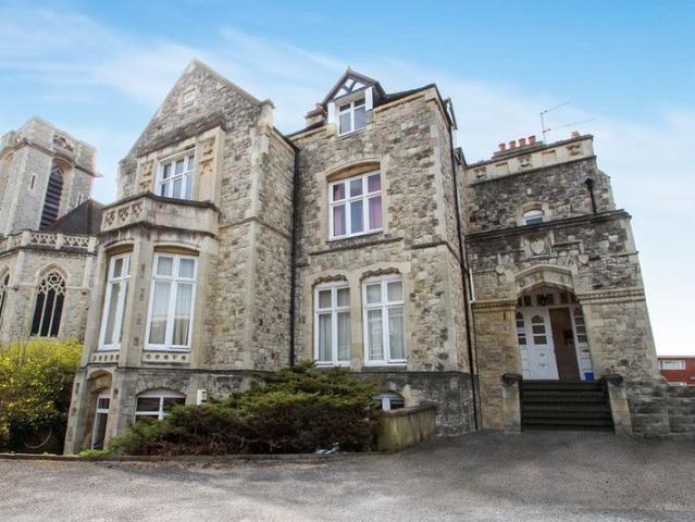 Studio for rent in London Borough of Croydon, Addiscombe