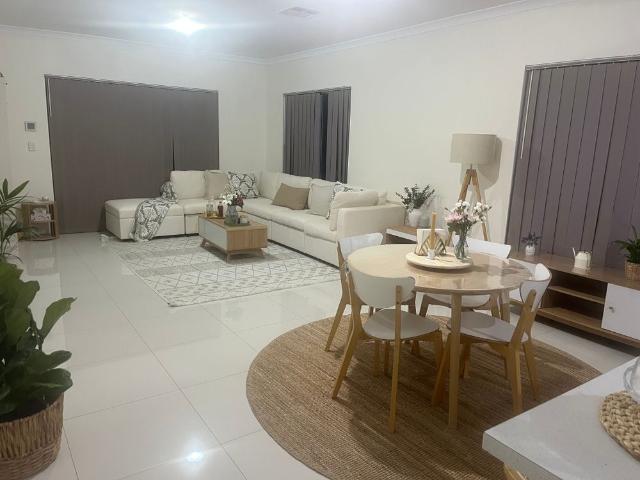 Room for rent in Cockburn, Western Australia