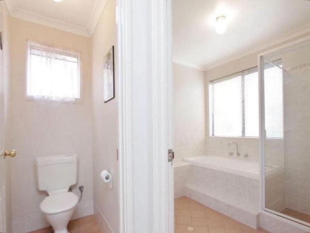 Room for rent in Cannington, Western Australia