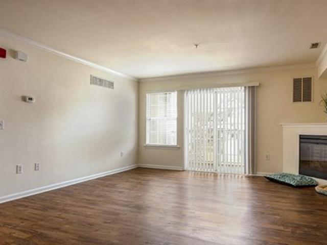 Apartment for rent in Dover