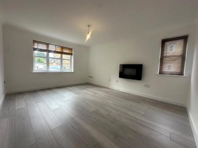 Apartment for rent in Slough