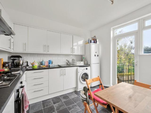 House for rent in London Borough of Merton, Merton Park