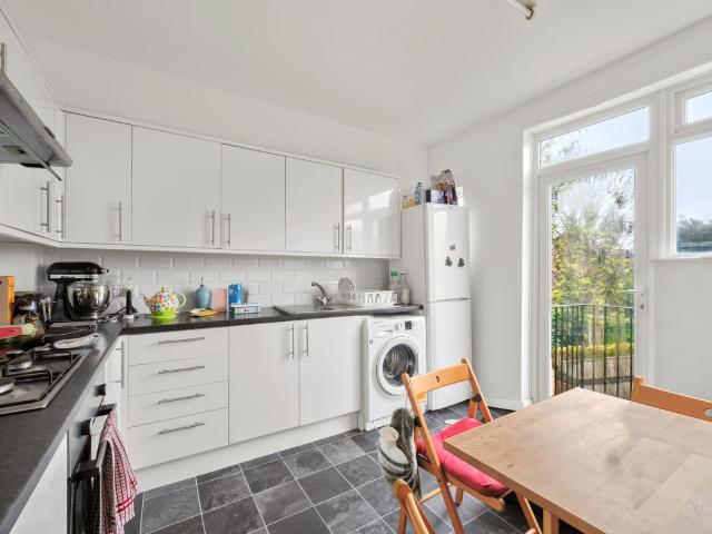 House for rent in London Borough of Merton, Merton Park