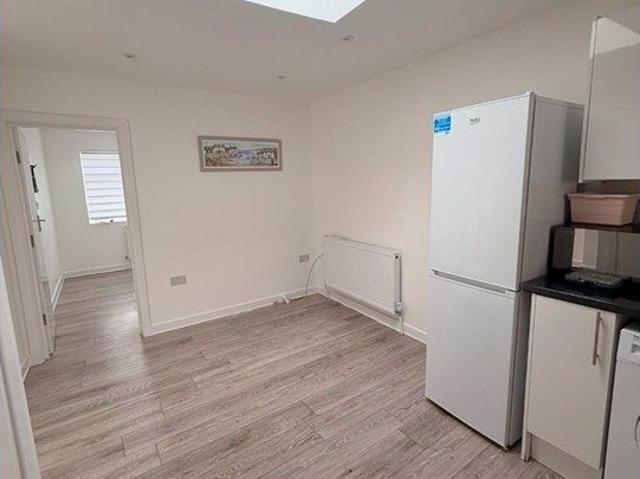 Apartment for rent in Southgate, Greater London