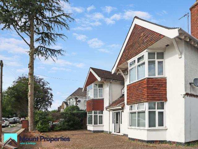 Room for rent in Cannon Park, West Midlands