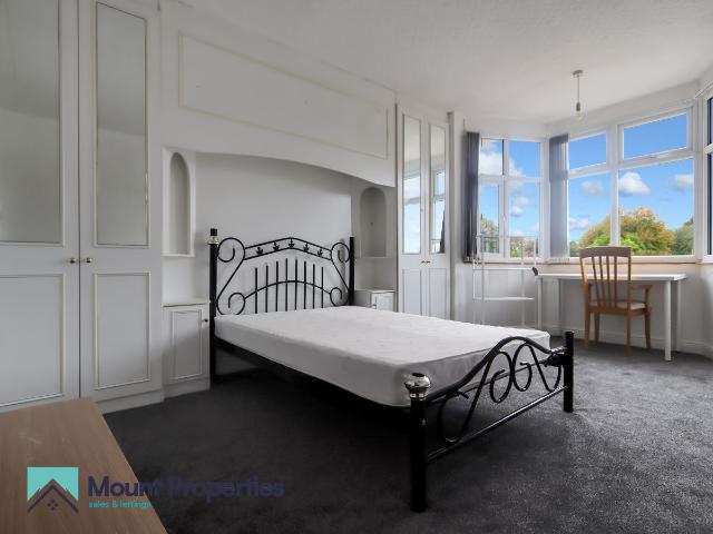 Room for rent in Cannon Park, West Midlands